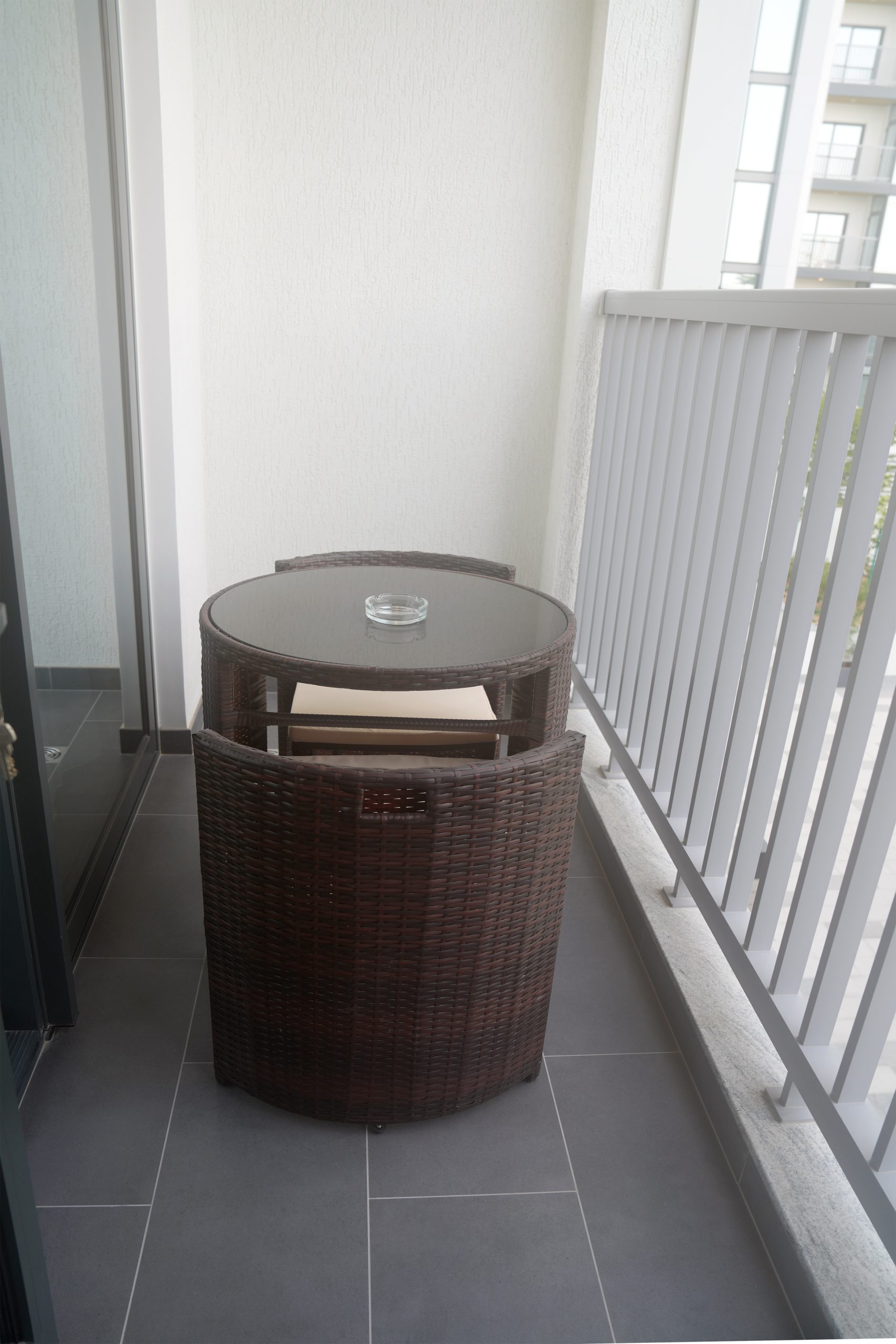 Central Lux Downtown 1 BR Apt 5 Min Walk from Dubai Mall