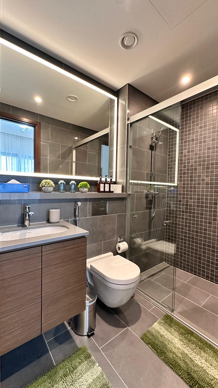 Central Lux Downtown 1 BR Apt 5 Min Walk from Dubai Mall